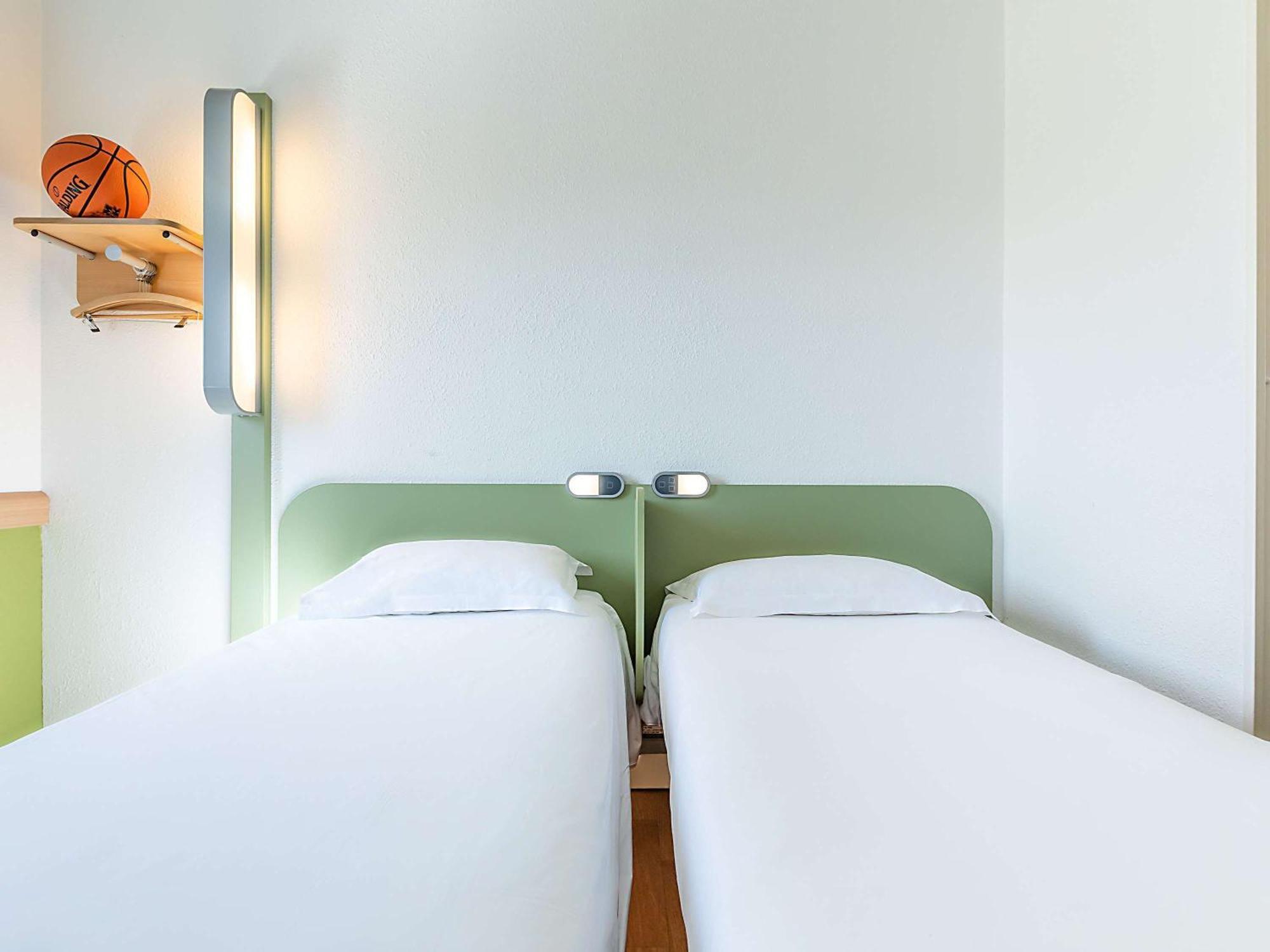 Hotel Ibis Budget Porto Gaia Vila Nova de Gaia Exterior photo
