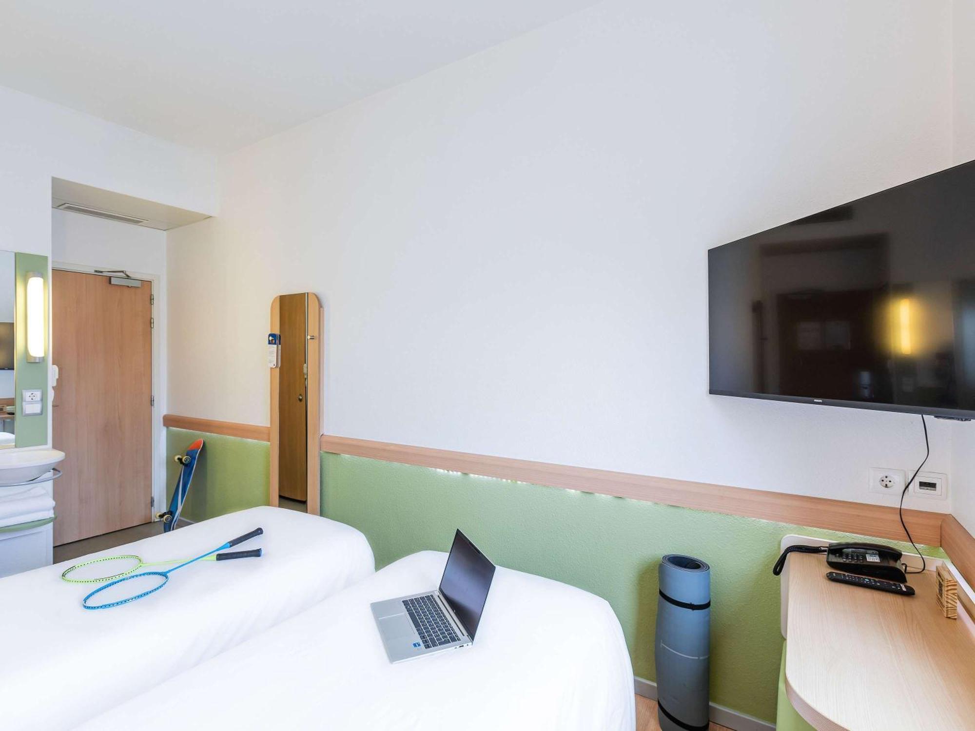 Hotel Ibis Budget Porto Gaia Vila Nova de Gaia Exterior photo